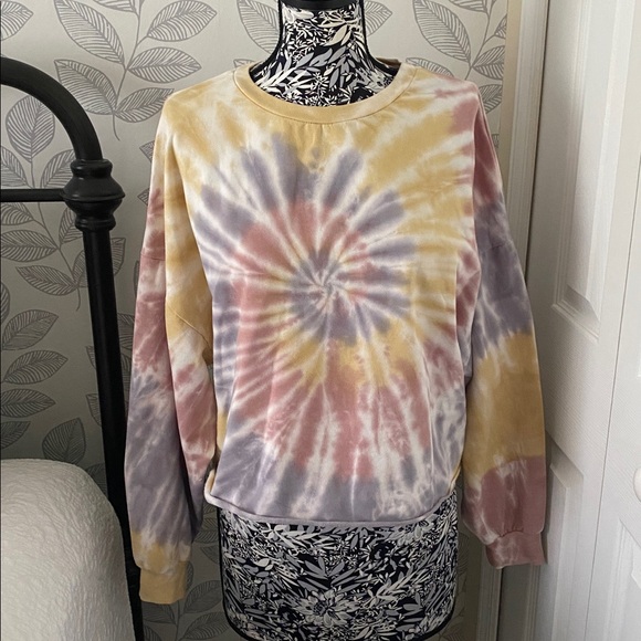 Project Social T tie dye French terry cropped sweatshirt - Picture 1 of 8